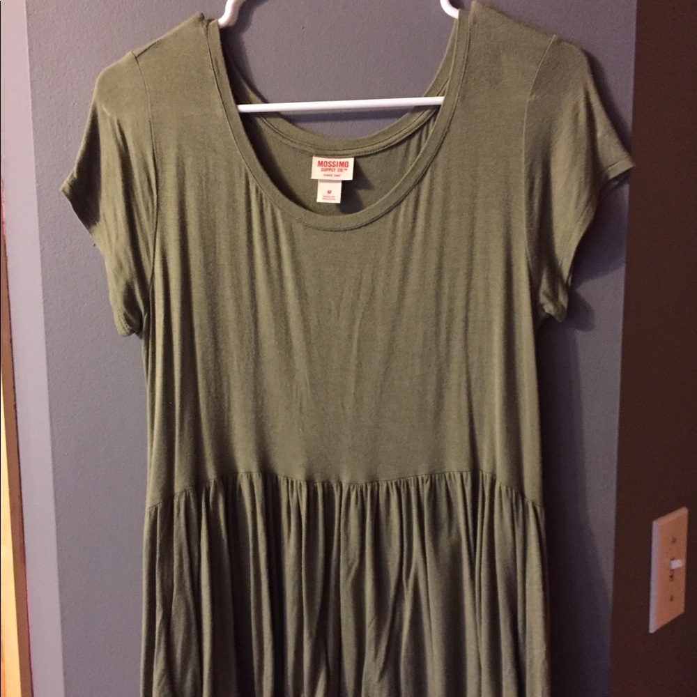 Mossimo T-shirt